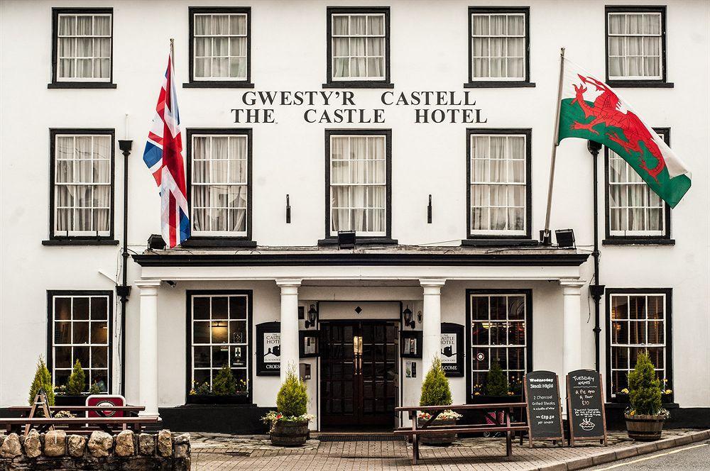 The Castle Hotel Llandovery Exterior photo