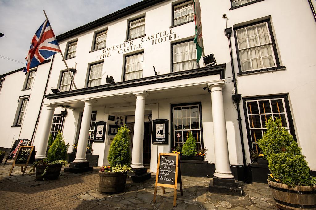 The Castle Hotel Llandovery Exterior photo